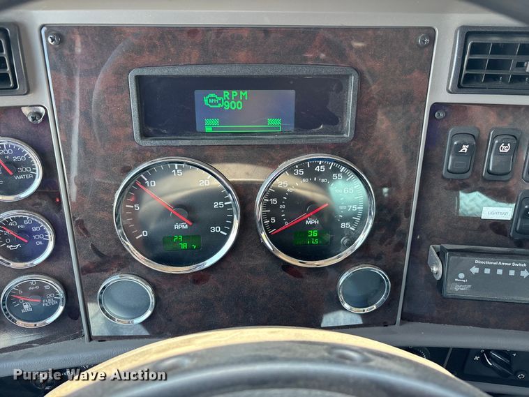 image for item DT0177 2022 Kenworth T3 infrared pothole patcher truck