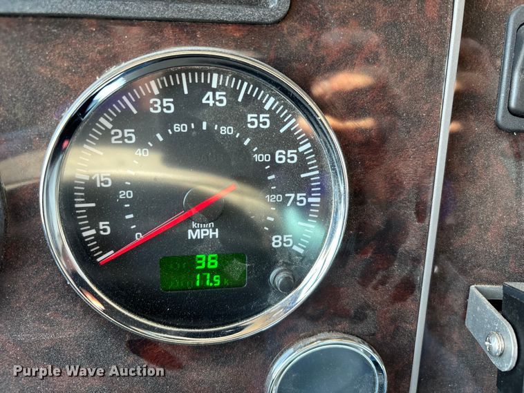 image for item DT0177 2022 Kenworth T3 infrared pothole patcher truck