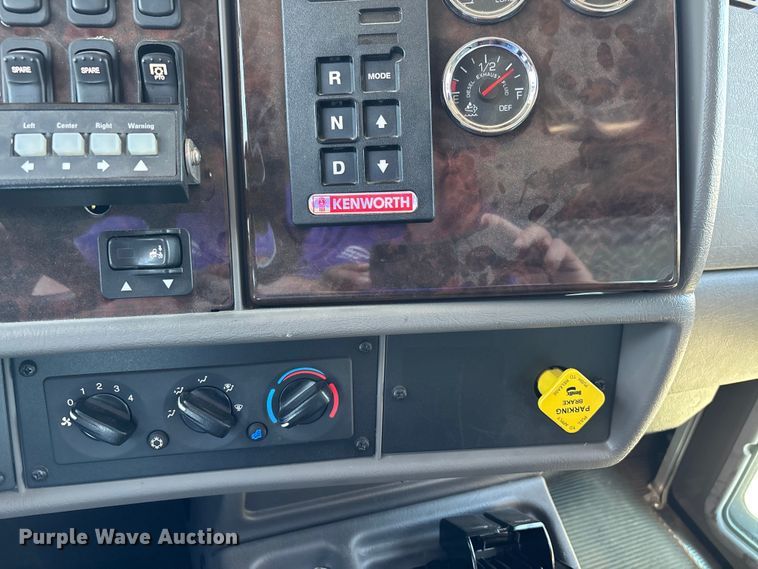 image for item DT0177 2022 Kenworth T3 infrared pothole patcher truck