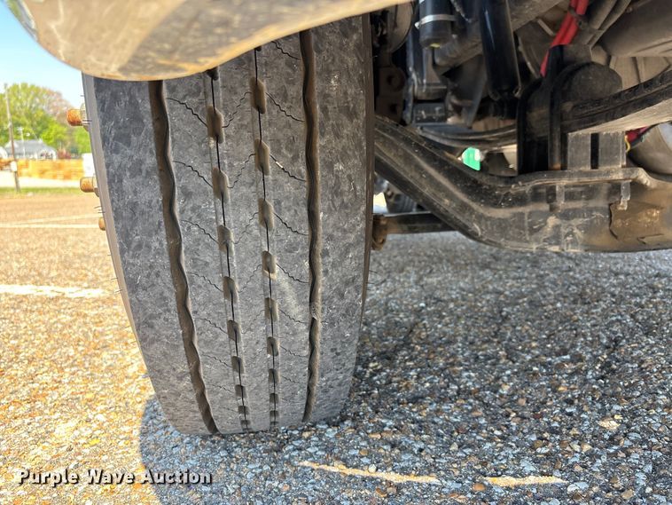 image for item DT0177 2022 Kenworth T3 infrared pothole patcher truck