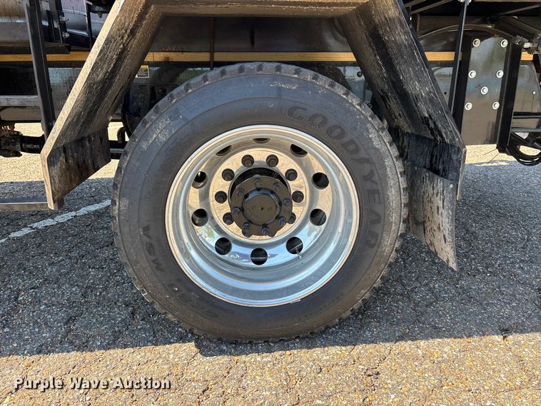 image for item DT0177 2022 Kenworth T3 infrared pothole patcher truck