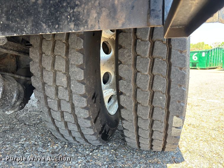 image for item DT0177 2022 Kenworth T3 infrared pothole patcher truck