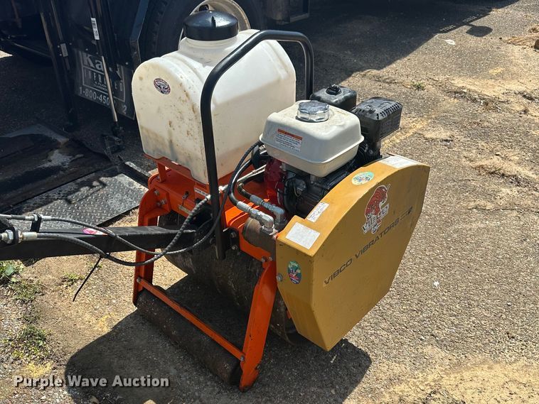 image for item DT0177 2022 Kenworth T3 infrared pothole patcher truck