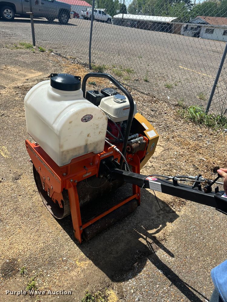 image for item DT0177 2022 Kenworth T3 infrared pothole patcher truck