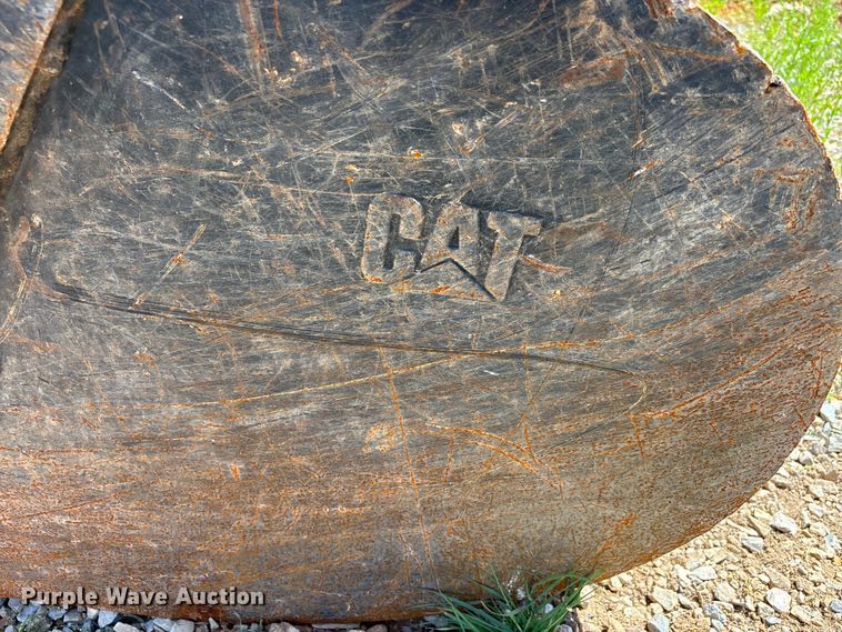 image for item DT0235 Caterpillar bucket