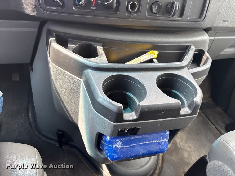 image for item DT0240 2014 Ford E350 van