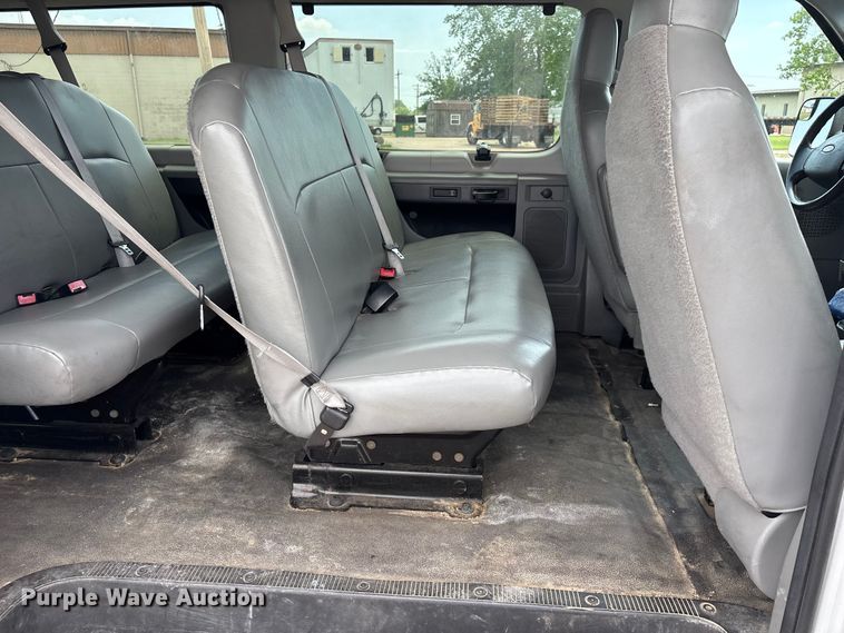 image for item DT0240 2014 Ford E350 van