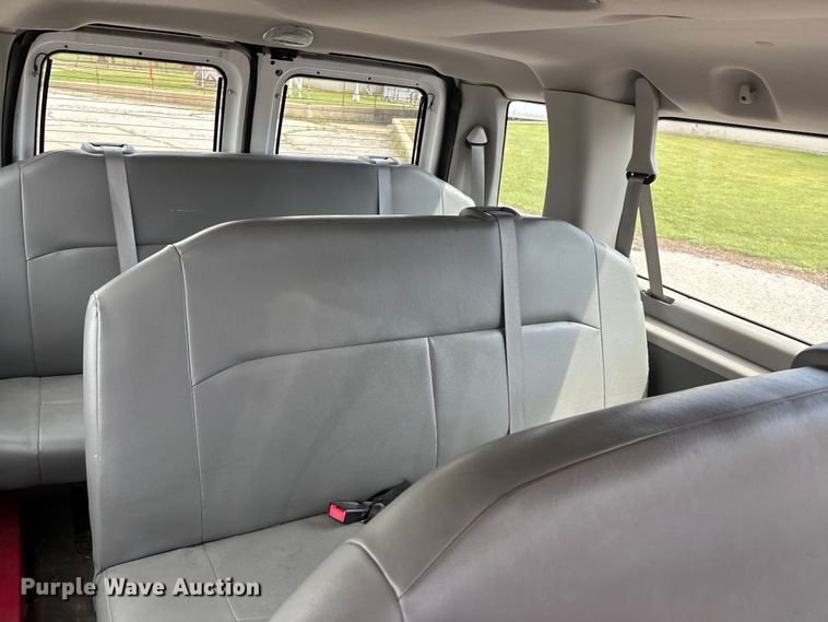 image for item DT0240 2014 Ford E350 van