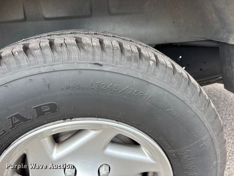 image for item DT0240 2014 Ford E350 van