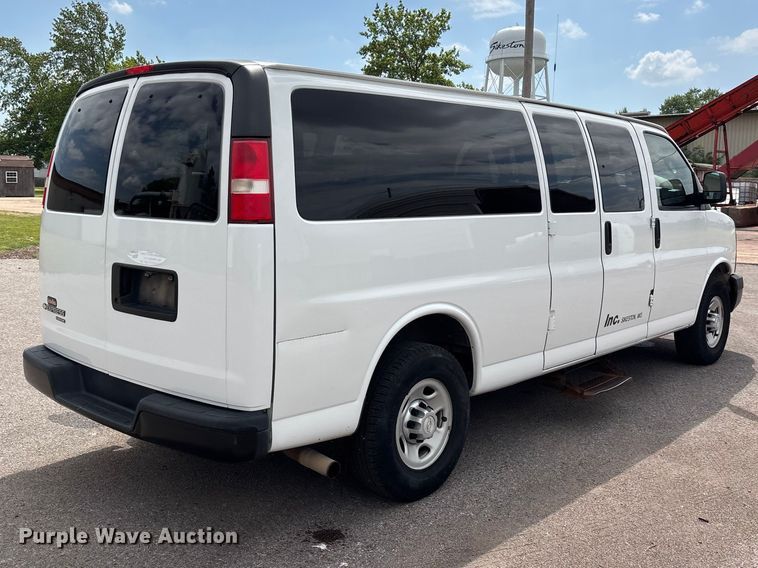 image for item DT0241 2016 Chevrolet Express 3500 van