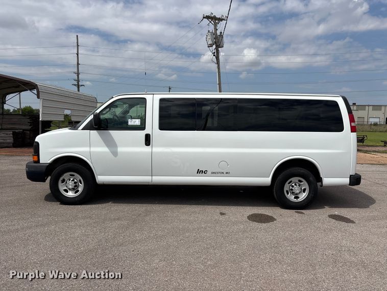 image for item DT0241 2016 Chevrolet Express 3500 van