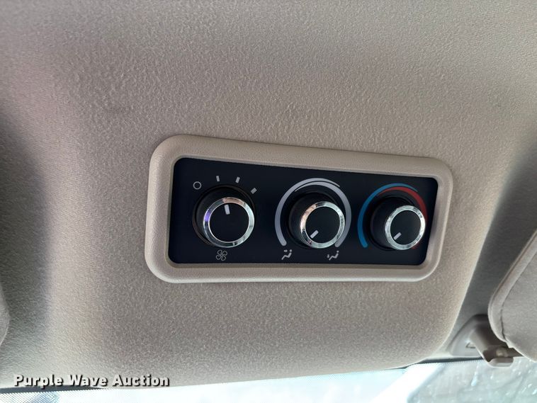 image for item DT0241 2016 Chevrolet Express 3500 van