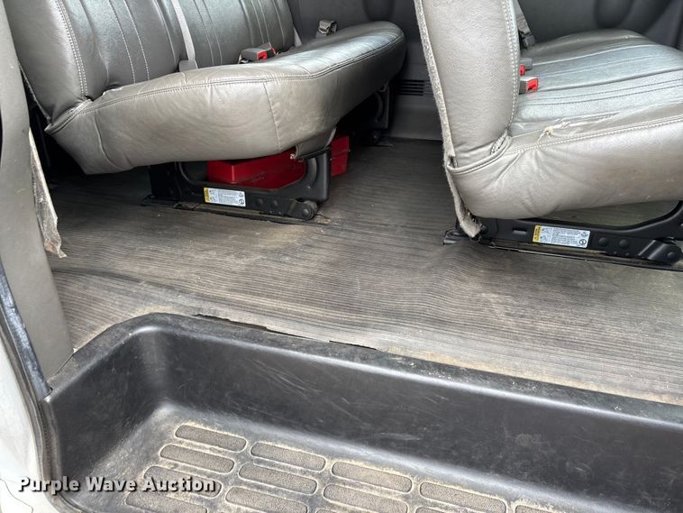 image for item DT0241 2016 Chevrolet Express 3500 van