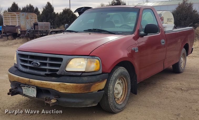 2000 Ford F150 pickup truck