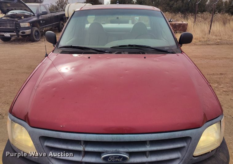 image for item DT0900 2000 Ford F150 pickup truck