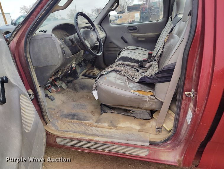 image for item DT0900 2000 Ford F150 pickup truck