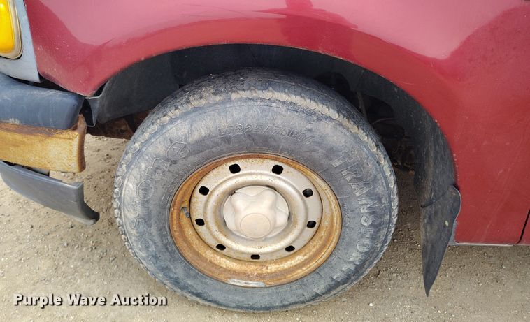 image for item DT0900 2000 Ford F150 pickup truck