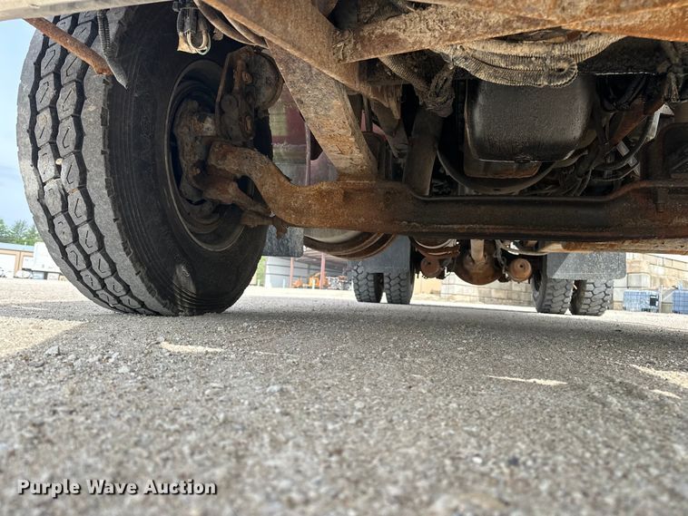 image for item DV0906 2005 Kenworth T300 dump truck