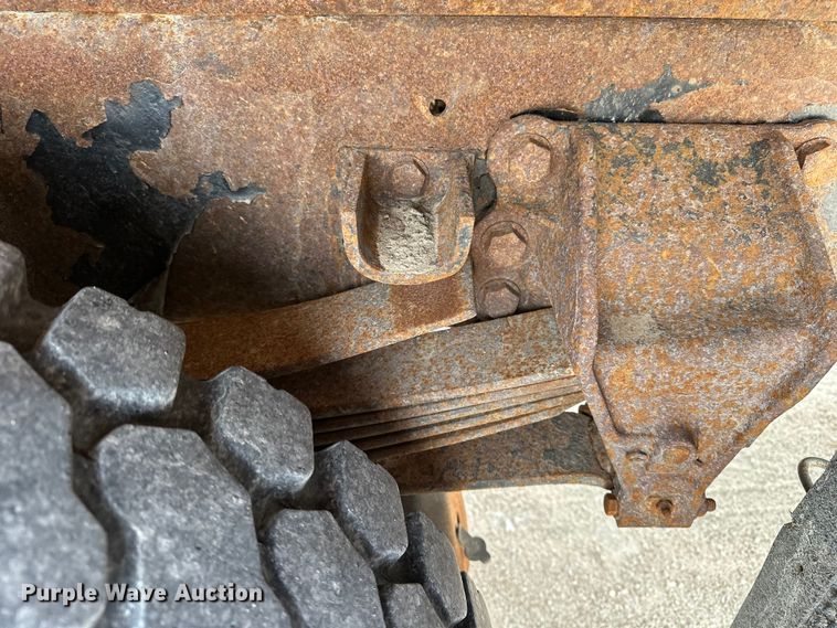 image for item DV0906 2005 Kenworth T300 dump truck