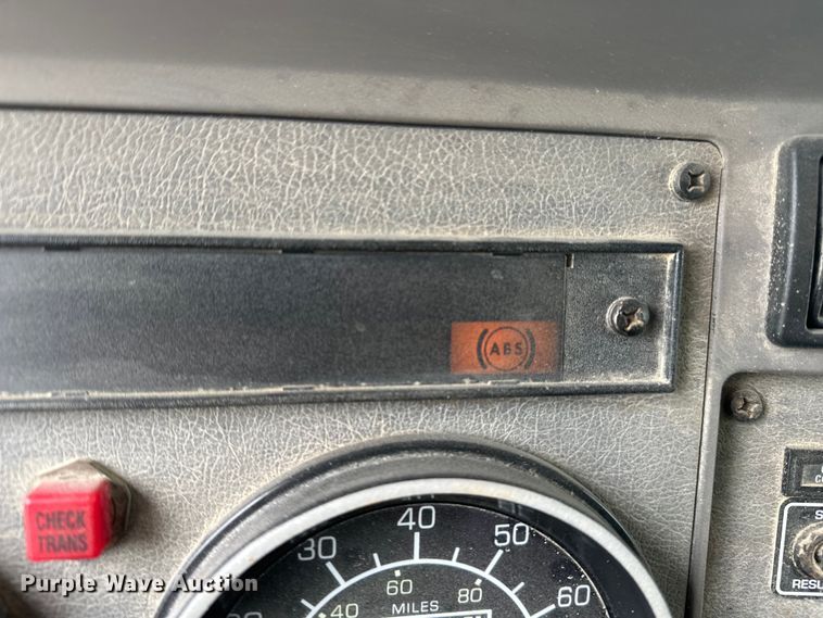 image for item DV0906 2005 Kenworth T300 dump truck