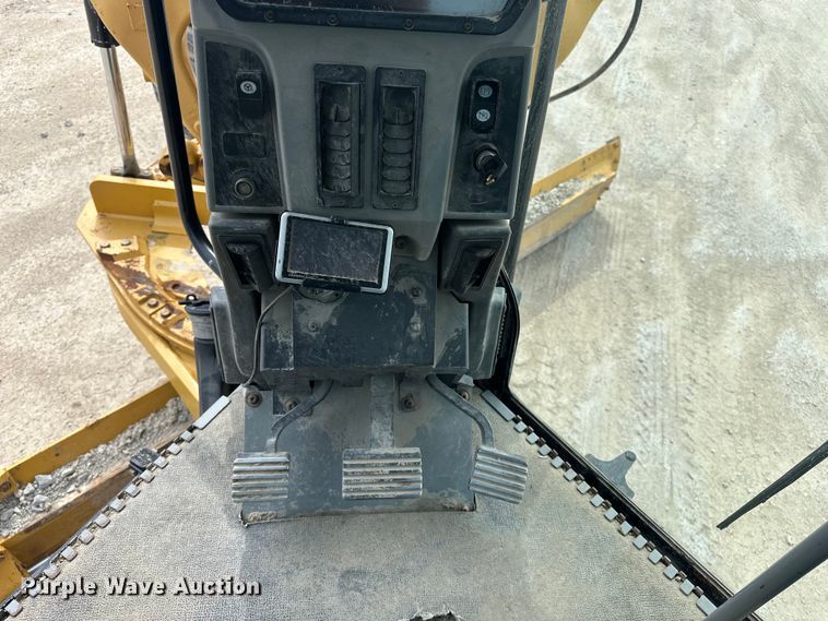 image for item DV0909 2011 Caterpillar 12M VHP Plus motor grader