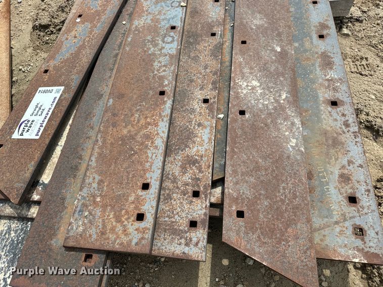 image for item DV0914 (19) plow cutting edges