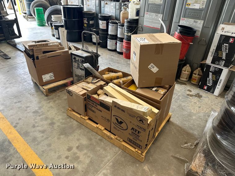 image for item DV0918 Truck parts