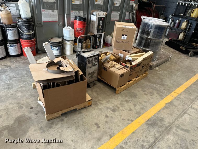 image for item DV0918 Truck parts