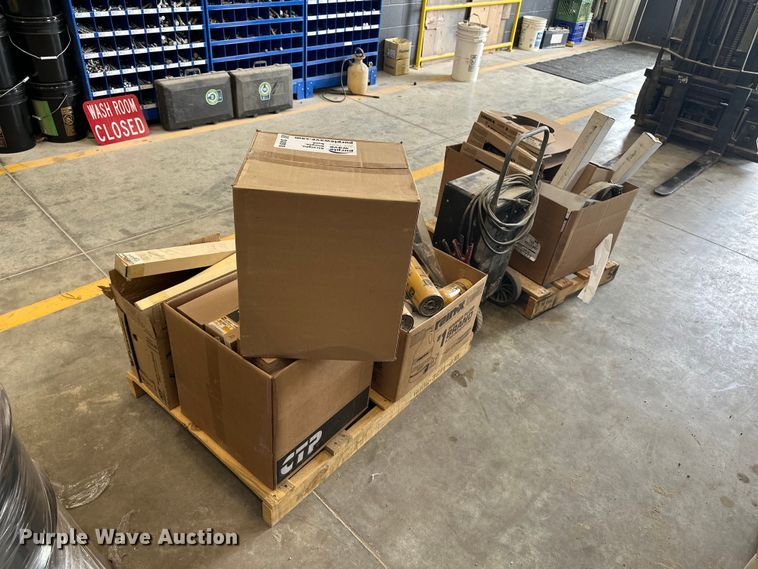 image for item DV0918 Truck parts