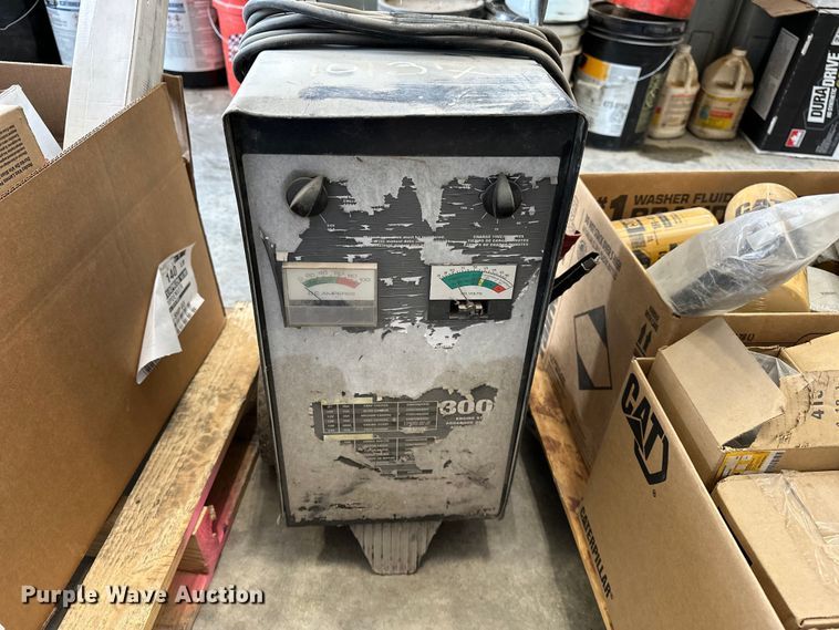 image for item DV0918 Truck parts