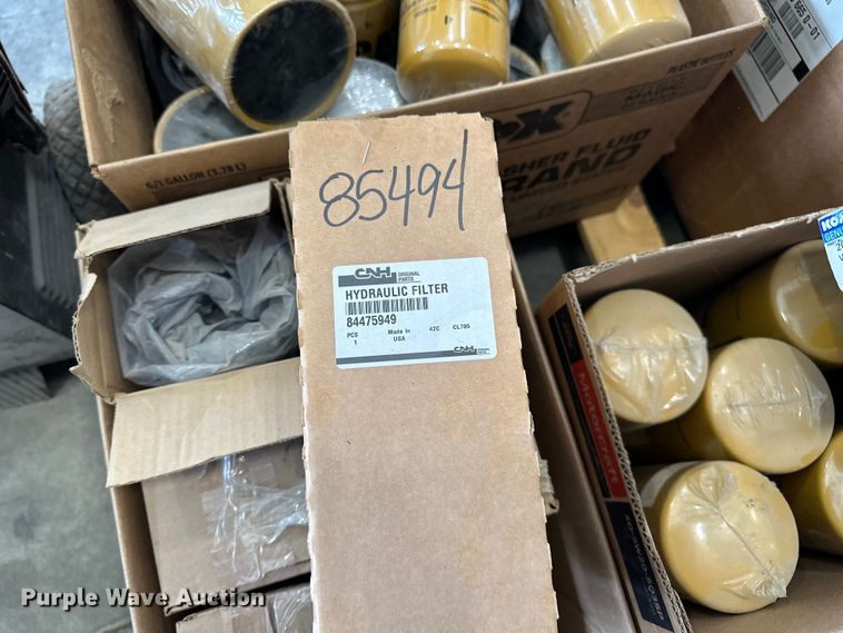 image for item DV0918 Truck parts
