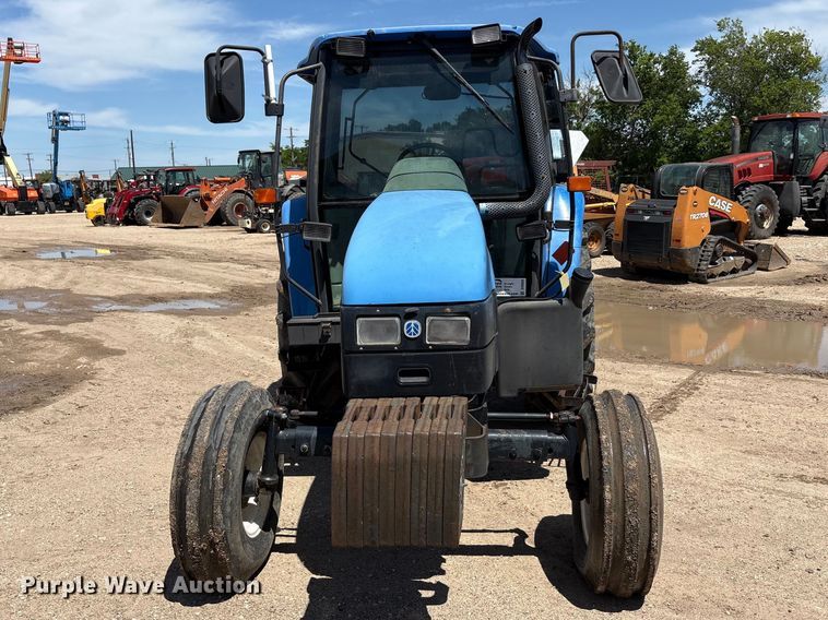 image for item DV8508 2003 New Holland TL90 tractor