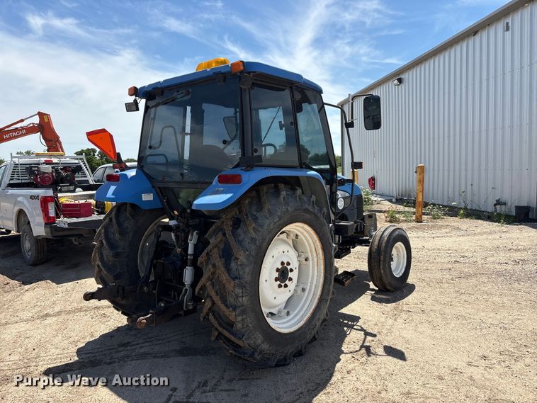 image for item DV8508 2003 New Holland TL90 tractor