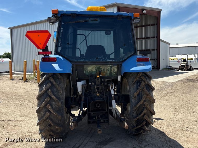 image for item DV8508 2003 New Holland TL90 tractor