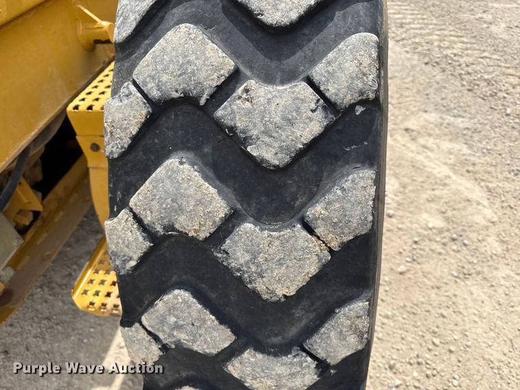 image for item DZ4445 2010 Caterpillar 120M AWD motor grader