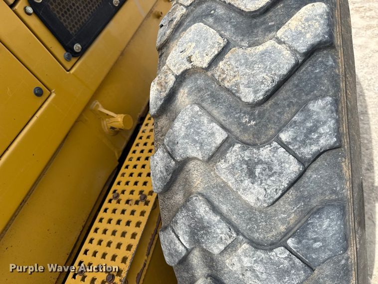 image for item DZ4445 2010 Caterpillar 120M AWD motor grader