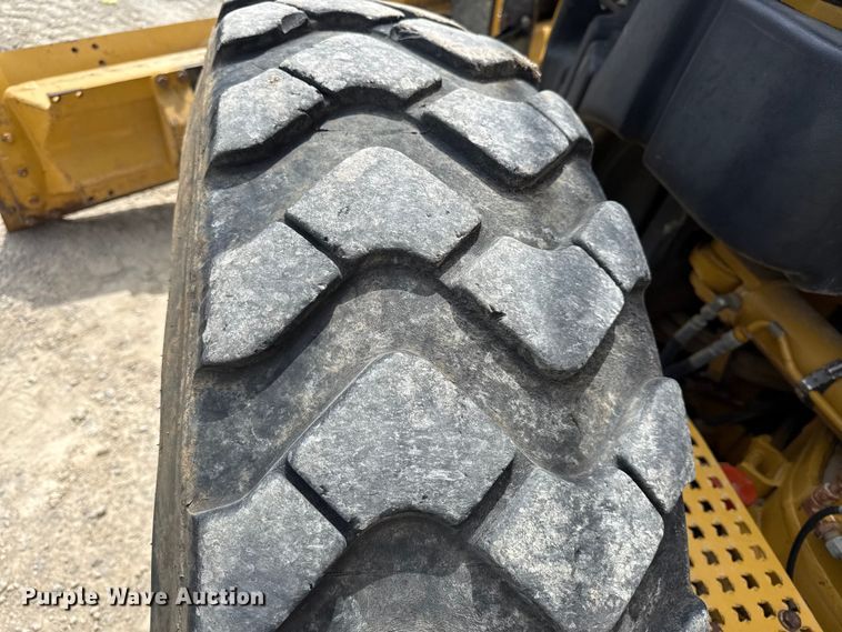 image for item DZ4445 2010 Caterpillar 120M AWD motor grader
