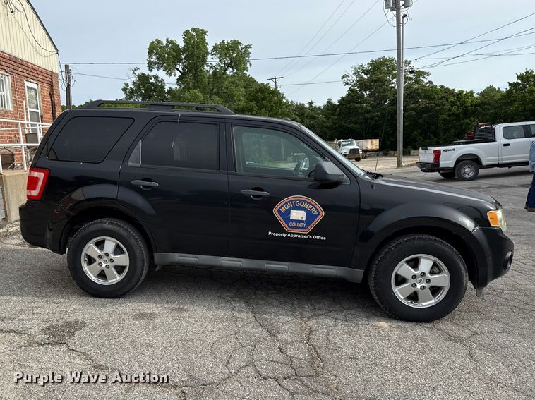 image for item DZ4448 2011 Ford Escape SUV