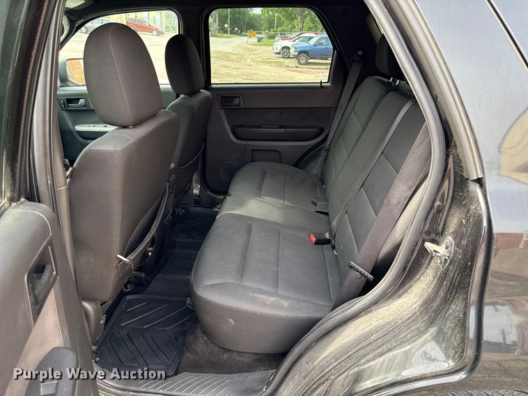 image for item DZ4448 2011 Ford Escape SUV