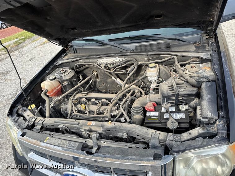 image for item DZ4448 2011 Ford Escape SUV