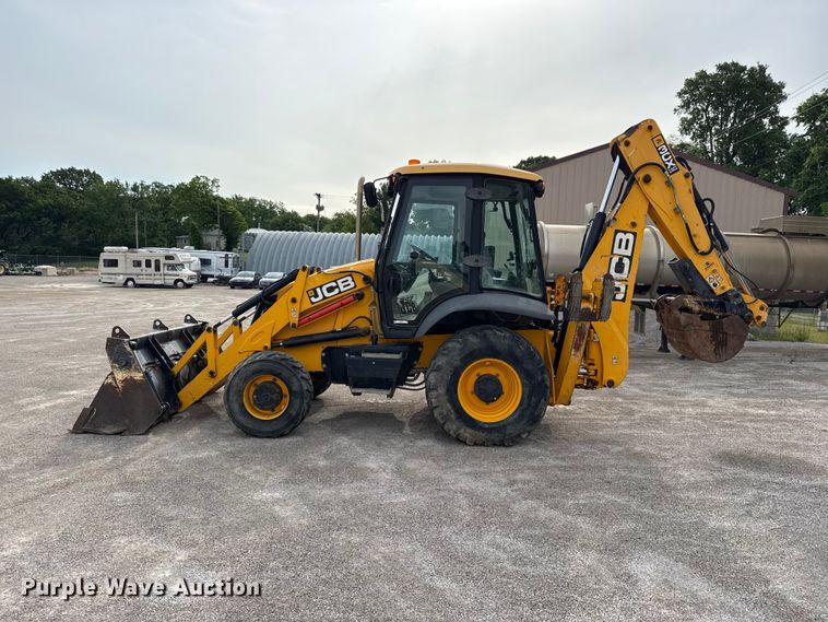 image for item DZ4449 JCB 3CX 14FT Super backhoe