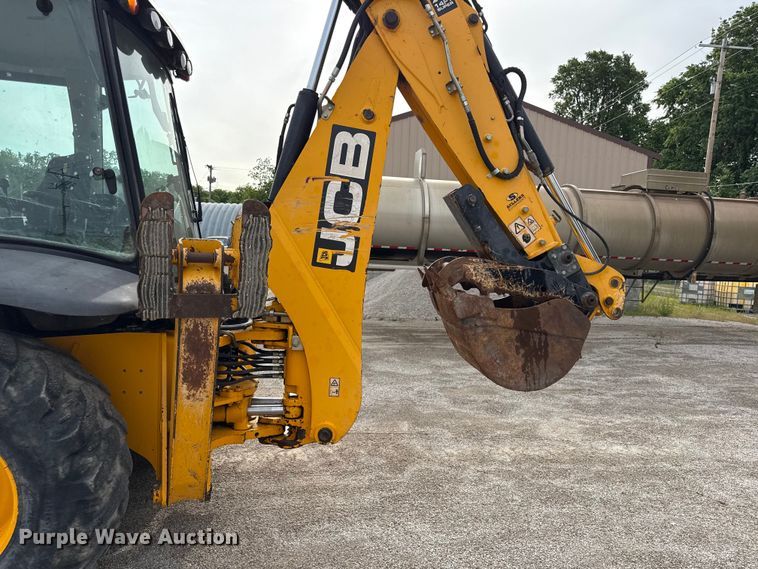 image for item DZ4449 JCB 3CX 14FT Super backhoe