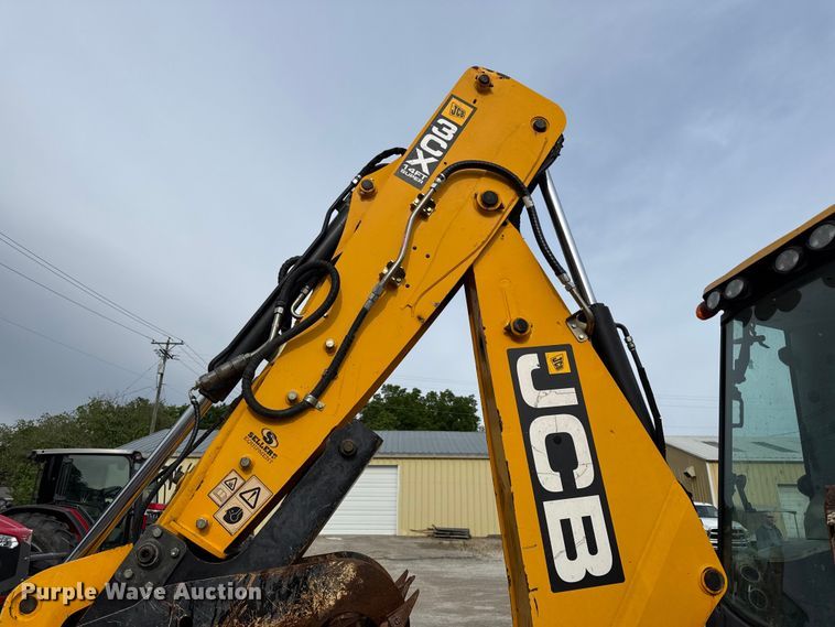 image for item DZ4449 JCB 3CX 14FT Super backhoe