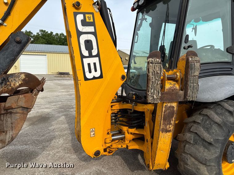 image for item DZ4449 JCB 3CX 14FT Super backhoe