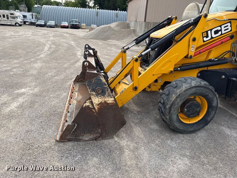image for item DZ4449 JCB 3CX 14FT Super backhoe