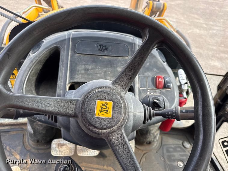 image for item DZ4449 JCB 3CX 14FT Super backhoe