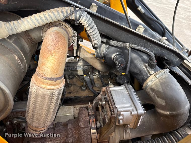 image for item DZ4449 JCB 3CX 14FT Super backhoe