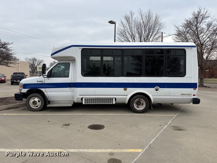 image for item DZ5148 2010 Ford Eldorado Aerotech E450 Super Duty shuttle bus