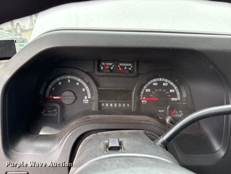 image for item DZ5148 2010 Ford Eldorado Aerotech E450 Super Duty shuttle bus