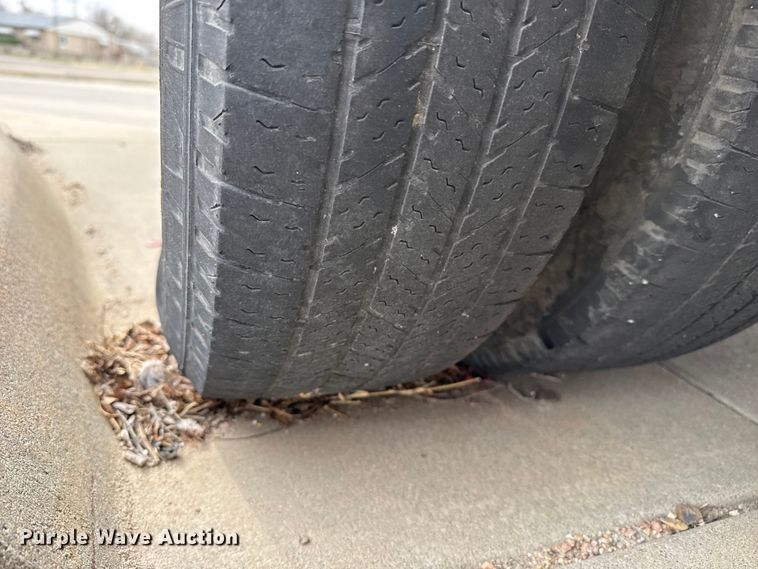 image for item DZ5148 2010 Ford Eldorado Aerotech E450 Super Duty shuttle bus